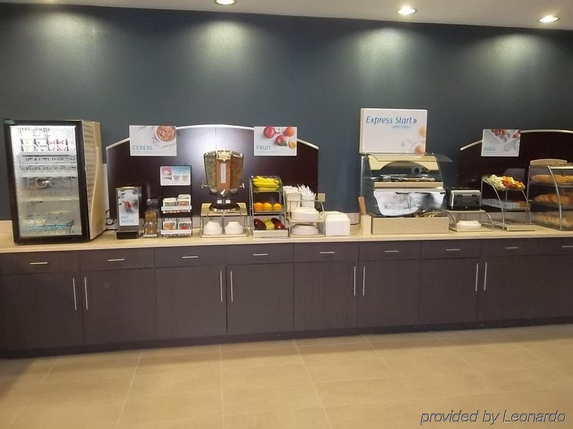 Holiday Inn Express Hotel & Suites Goldsboro - Base Area By Ihg Экстерьер фото